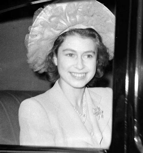 Young Queen Elizabeth, Rainha Elizabeth Ii, Princess Elizabeth ...