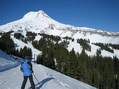 Mt Hood Meadows Ski Parking - we always WAnder.......