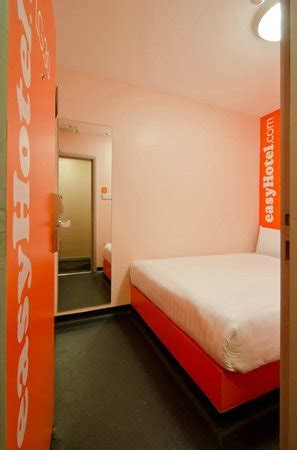 EASYHOTEL LONDON VICTORIA - Updated 2018 Prices & Hotel Reviews ...