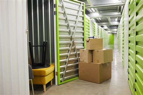 Benefits of Storage for Commercial Use | Self Storage Plus