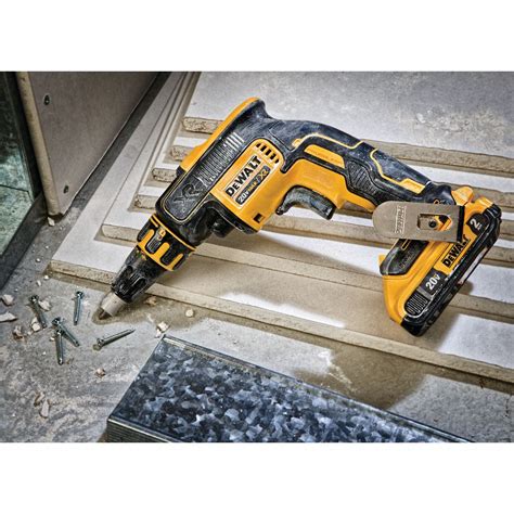 DEWALT Screw Gun, Cordless, 1/4 in Hex Drive Size, 4,400 RPM - 31AC38 ...