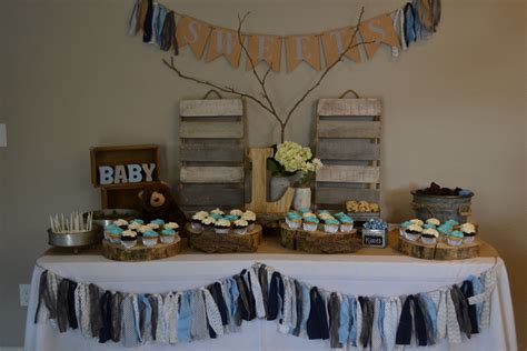 √ Rustic Baby Shower Decorations