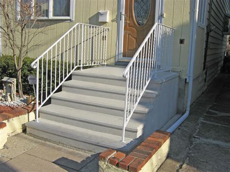 PRECAST CONCRETE STEPS - Totowa Concrete Products