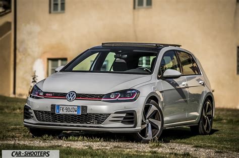 Volkswagen Golf GTI Performance: The Hot Hatches' Queen! - Review