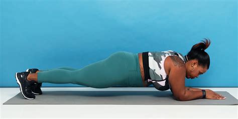 This Full-Body Plank Workout Takes Just 5 Minutes to Do | SELF