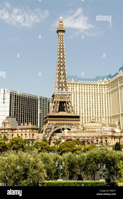 Paris Las Vegas Eiffel Tower Stock Photo - Alamy