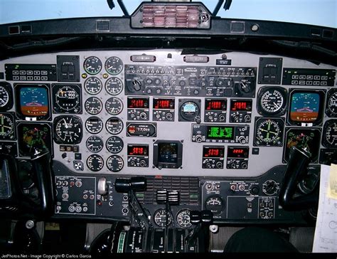 Beechcraft 1900D Cockpit