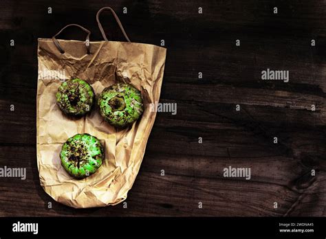 Sandbox tree fruit hi-res stock photography and images - Alamy