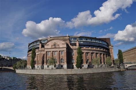 Swedish parliament building by lindell21 on DeviantArt