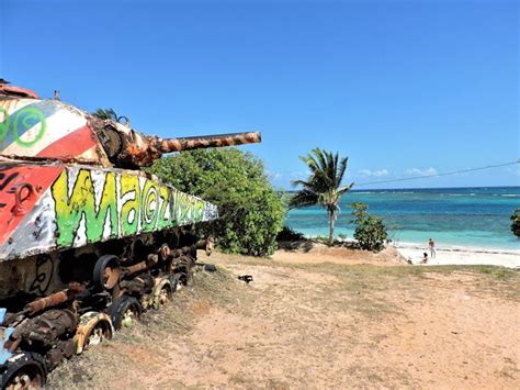 Is Flamenco beach in Culebra worth the hype ? - Traveling with Aga