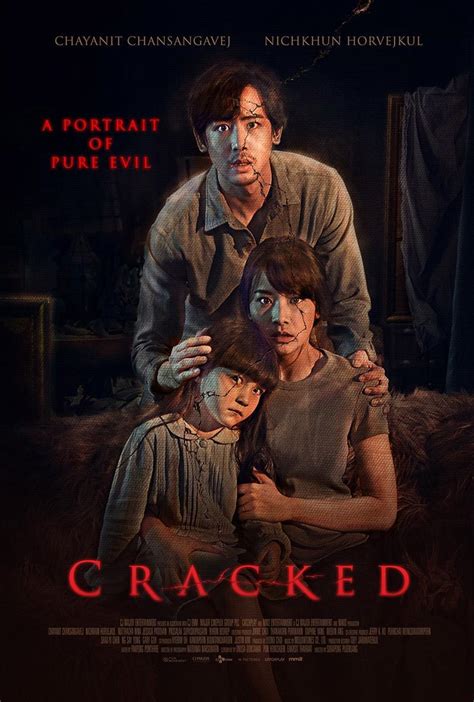 Image gallery for Cracked - FilmAffinity