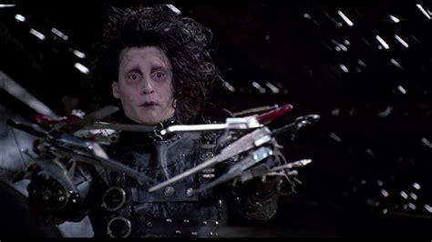 Daniel Reason's Blog: Film Review - Edward Scissorhands (1990)