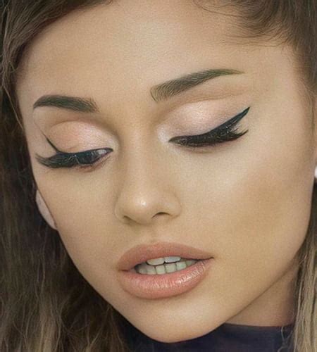 Ariana Grande Eye Makeup / Ariana Grande Makeup Secrets Tips To Perfect ...