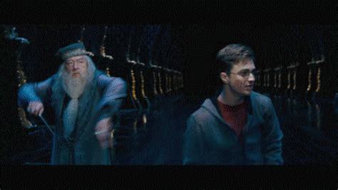 Dumbledore vs Voldemort by Aruthizar on DeviantArt