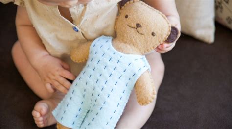 Hand Sew a Teddy Bear by Kata Golda - Creativebug