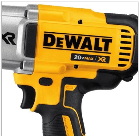 Dewalt DCF899HB Review (An Impact Wrench Buying Guide)