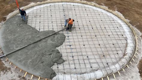 How To Pour Round Concrete Slab: Formwork And Screeding