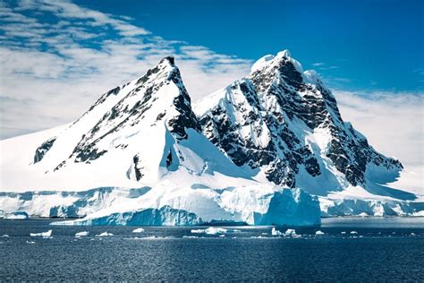 25 Wild Photos That Will Convince You To Visit Antarctica • Expert Vagabond