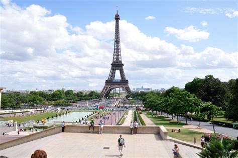 File:Eiffelturm, Paris, France.jpg - Wikimedia Commons