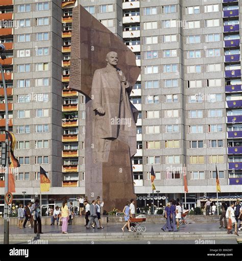 Monument to Vladimir Lenin in Berlin Stock Photo, Royalty Free Image ...