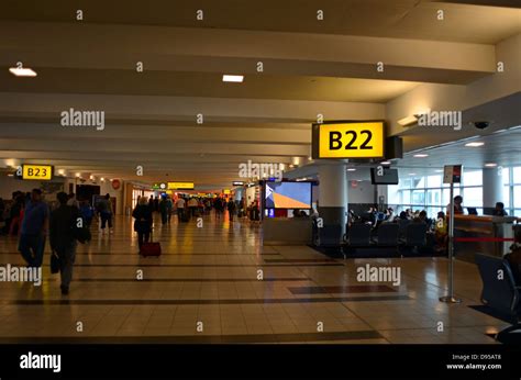 Departures at Terminal 4 of JFK airport, New York Stock Photo: 57281288 ...