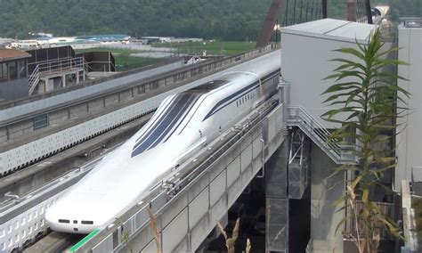 Japan Tests Ambitious New Maglev Train