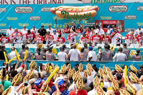 How to watch Nathan’s Hot Dog Eating Contest in Coney Island - Curbed NY