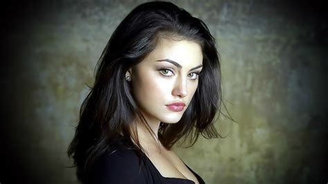 Beautiful Eyes Girl Model Is Wearing Black Dress HD Girls Wallpapers ...