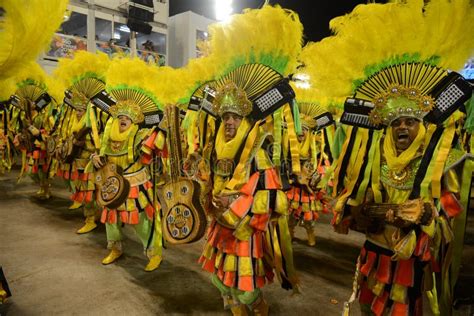 Parade of the Samba Schools Editorial Stock Image - Image of sambasup3 ...