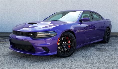 2016 Dodge Charger Hellcat Plum Crazy - Crazy Loe