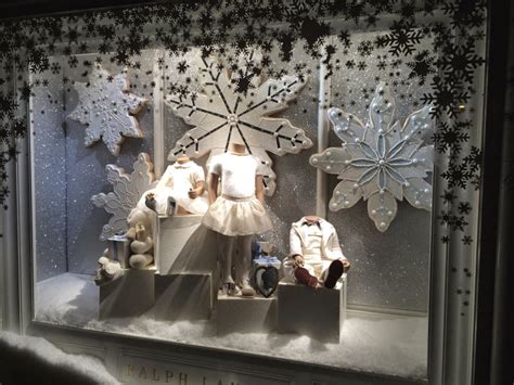 100+ Christmas Window Display Ideas - Part #2 - Mannequin Mall