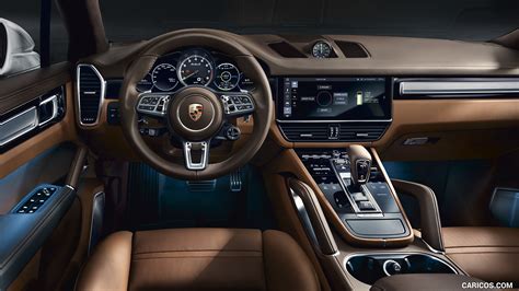 2020 Porsche Cayenne Turbo S E-Hybrid | Interior, Cockpit