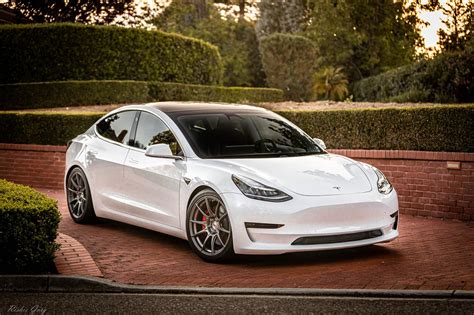 Tesla Model 3 Performance 2024 White - Angie Bobette