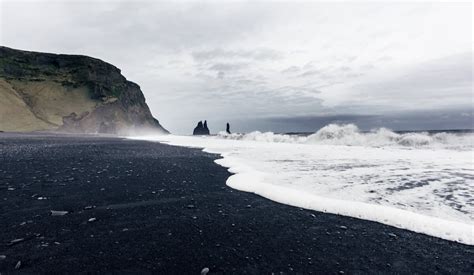 Iceland's black sand beach Reynisfjara | I am Reykjavik