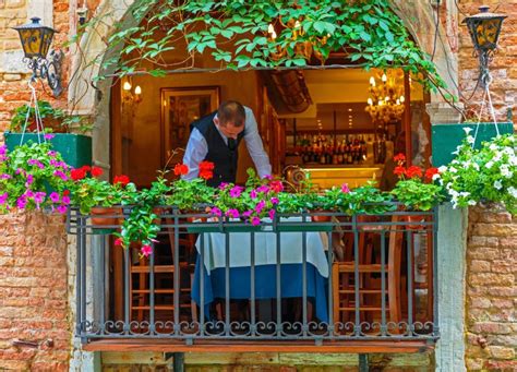 Street Cafe in Venice Italy Editorial Stock Photo - Image of tourism ...