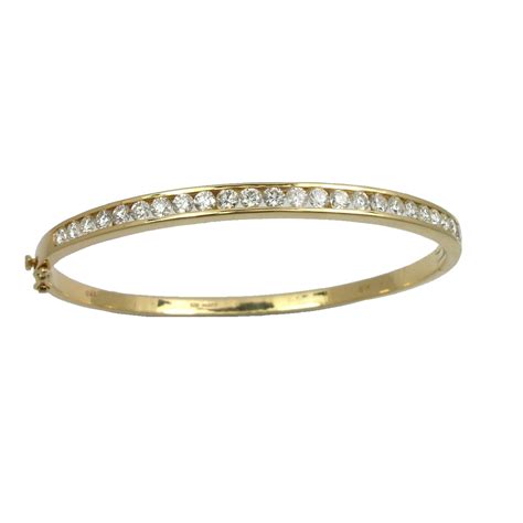 18ct Yellow Gold Diamond Bangle Bracelet