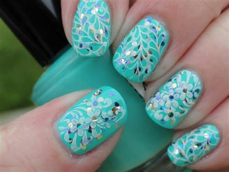 Canadian Nail Fanatic: Aqua Blue Nails