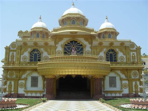 Beautiful Shirdi Sai Baba Temple - Download hd wallpapers