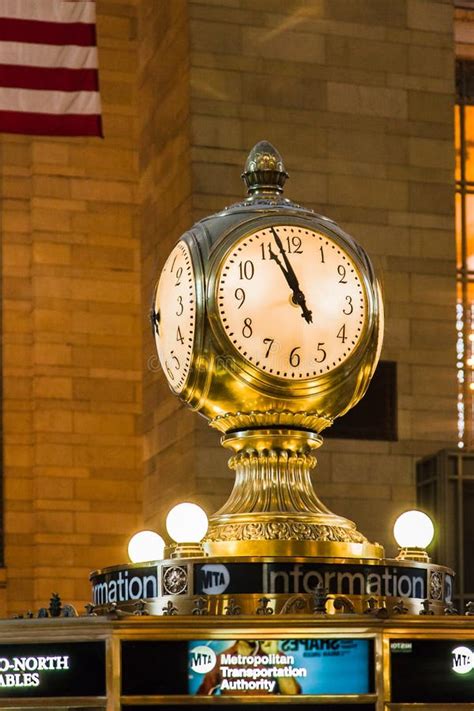 Grand Central Station Clock New York City Editorial Photo - Image: 25313251