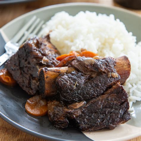 Slow Cooker Beef Short Ribs