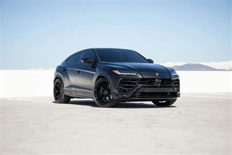 Lamborghini Urus – Black – PCH Exotics