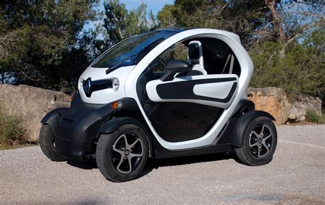 Will Open-Air Renault Twizy Electric Car Threaten New Smart ForTwo?