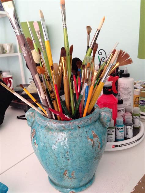 Paint brush storage | Art materials, Diy arts and crafts, Craft ...