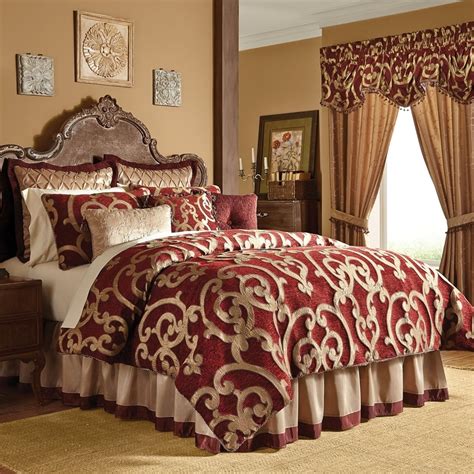 Veratex Corsica Gold/Red Queen Polyester Comforter at Lowes.com