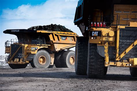 Tombereau pour applications minières/transport 400t797F | Cat | Caterpillar