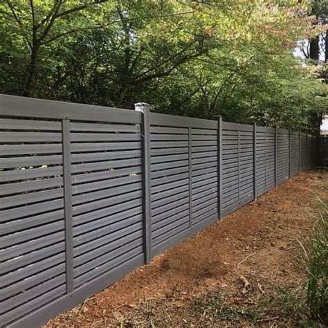 DIY Backyard Privacy Fence Ideas: Create a Private Outdoor Oasis!