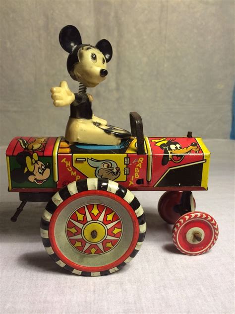 ボード「Vintage Disney Toys」のピン