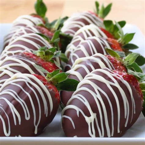 Chocolate Covered Strawberries - Joyous Apron