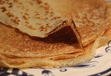 Pancakes with whey and buckwheat flour - KEFIRKO