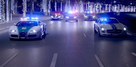 The Most Awesome Police Supercars Prowl the Streets of Dubai at Night ...